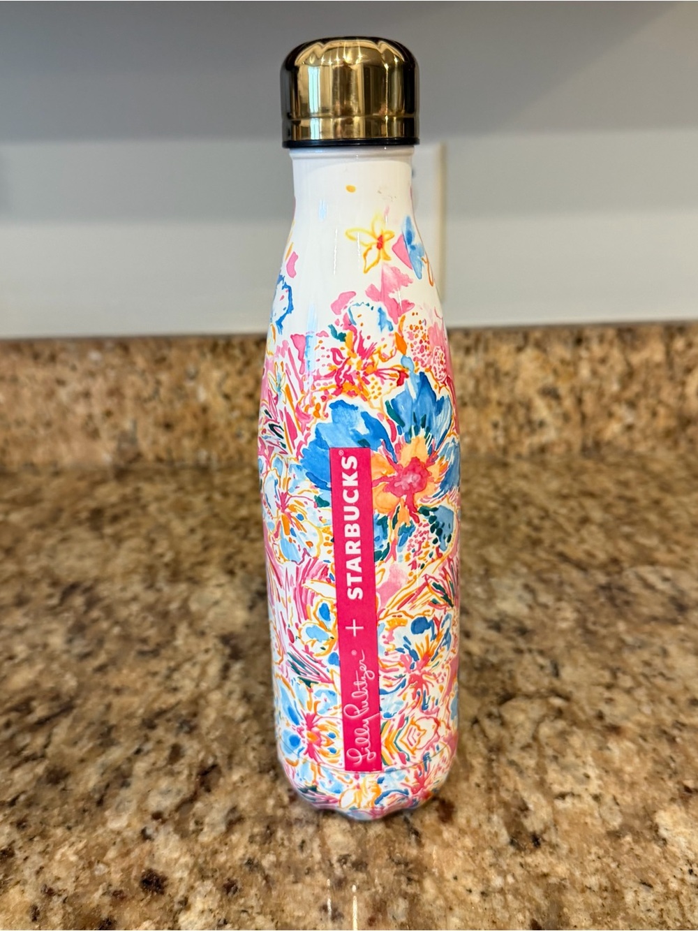 Starbucks x Lilly Pulitzer Swell Stainless Water Bottle Resort Escape Floral